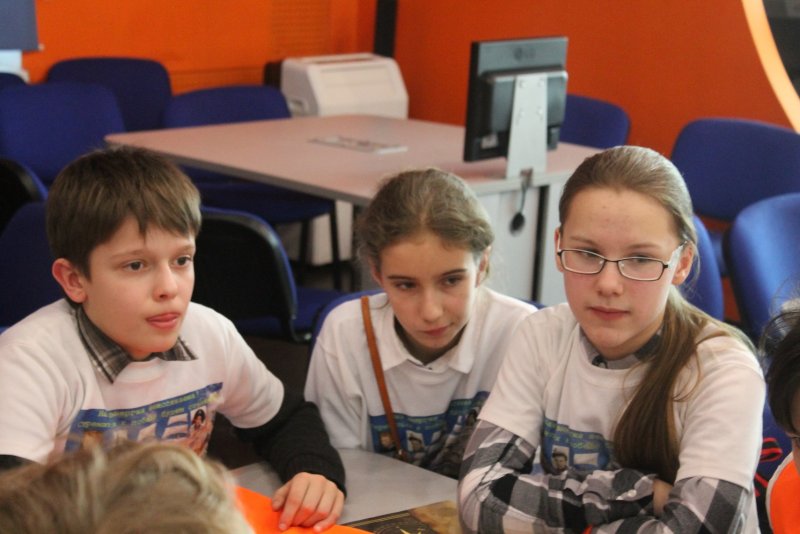 Фото к В экспедицию за книгой: Информационный центр по атомной энергии Санкт-Петербурга принимает участников «Большой регаты»