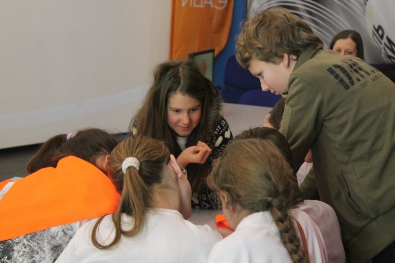 Фото к В экспедицию за книгой: Информационный центр по атомной энергии Санкт-Петербурга принимает участников «Большой регаты»