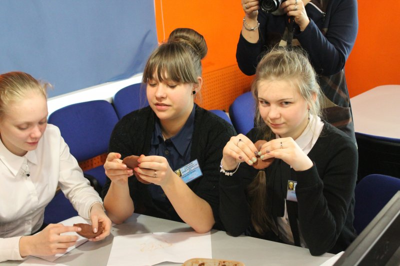 Фото к Химия: наука и искусство