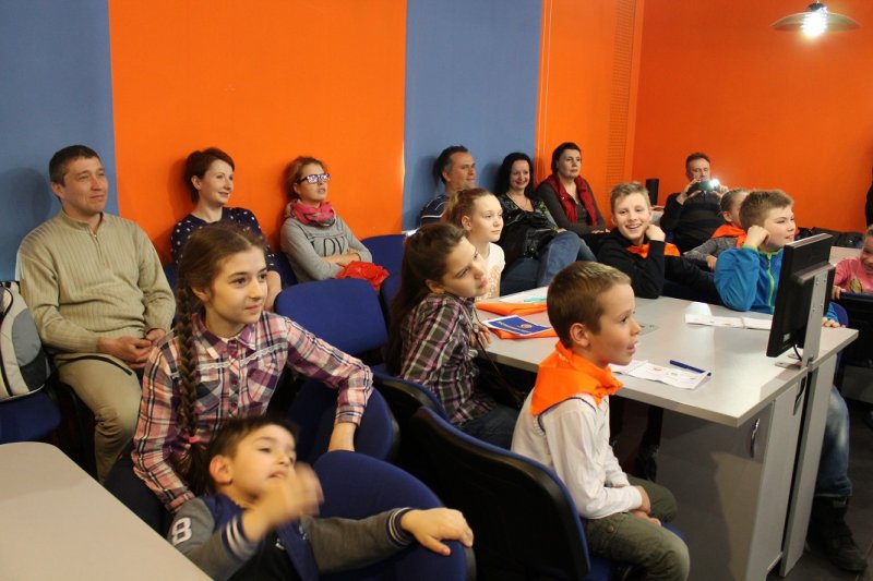 Фото к Студенты Академии Нескучных Наук захотели в космос