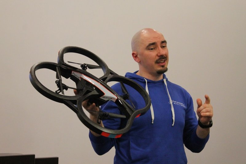 Фото к Студенты Академии Нескучных Наук захотели в космос