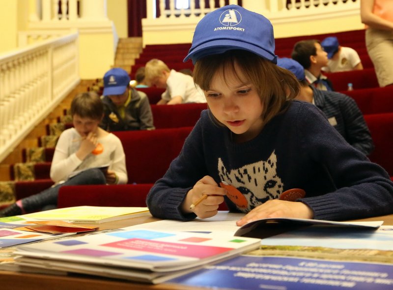 Фото к «Атомная семья»: дети работников «АТОМПРОЕКТа» прошли по следам родителей