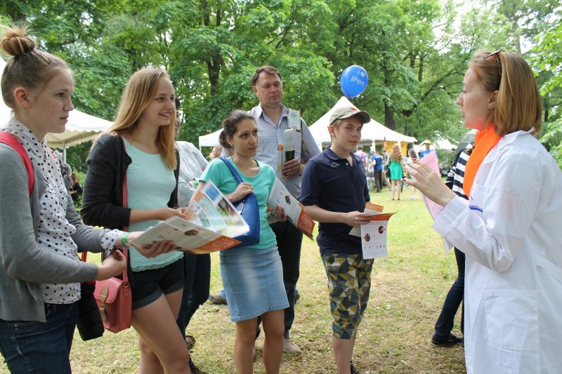 Фото к Geek Picnic в Санкт-Петербурге: «АЭС на ладони» удивила всех.