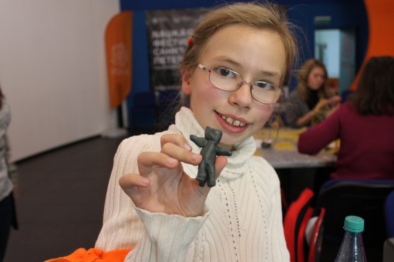 Фото к Быстрее, выше, устойчивее: в Петербурге прошло занятие по макаронному строительству