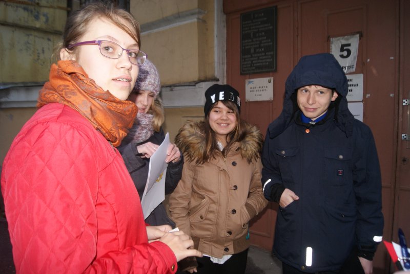 Фото к «Наука на проспектах»: ИЦАЭ СПб и СПбГТИ провели интеллектуальный квест для школьников