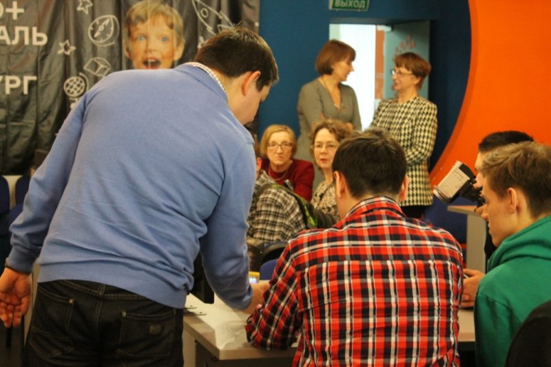 Фото к Развенчивая мифы о радиации: в ИЦАЭ прошел образовательная лекция Андрея Акатова