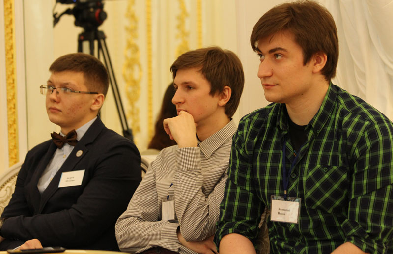 Фото к В Петербурге провели «Битву профессий» и узнали «Как открыть Бозон Хиггса»