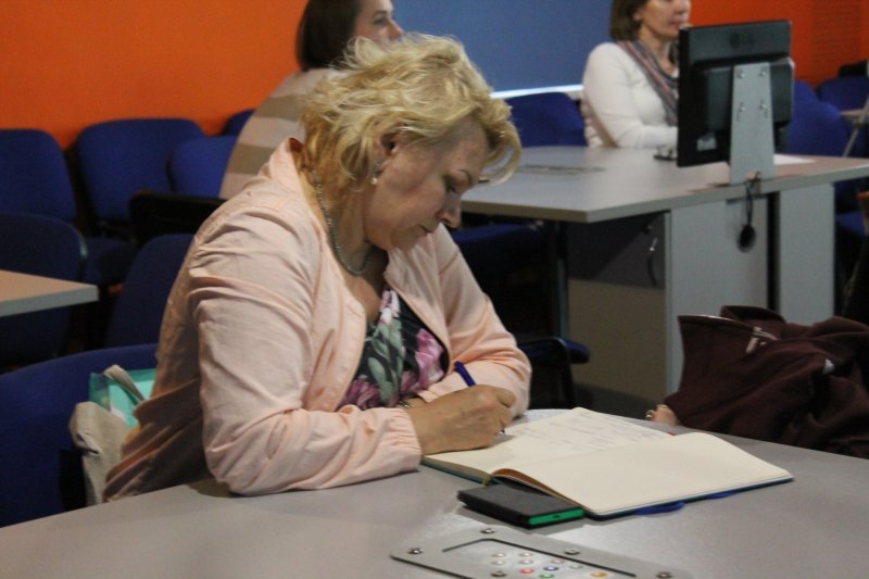 Фото к Экзопланеты, нейронет и летающий самокат: ИЦАЭ представил серию мероприятий на международном книжном салоне