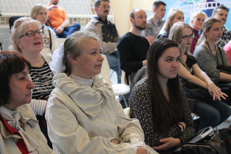 Фото к Экзопланеты, нейронет и летающий самокат: ИЦАЭ представил серию мероприятий на международном книжном салоне