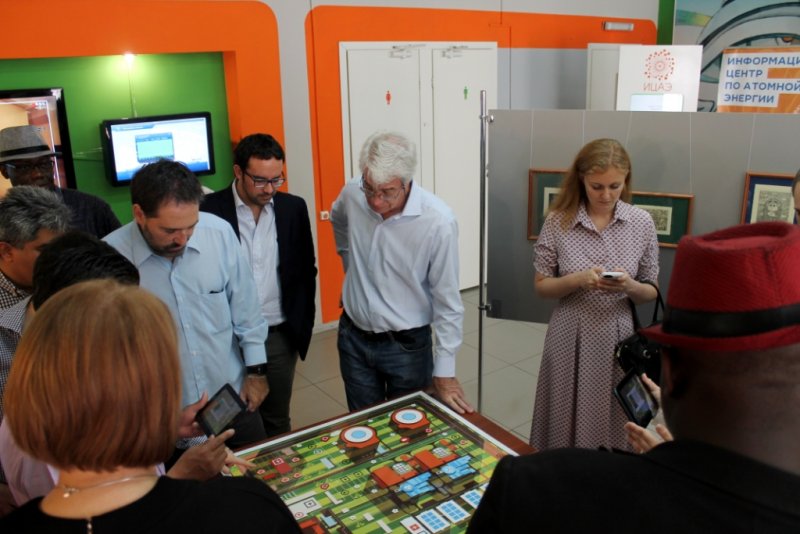 Фото к Делегации из Южной Америки, Африки и Вьетнама познакомились с миссией сети ИЦАЭ