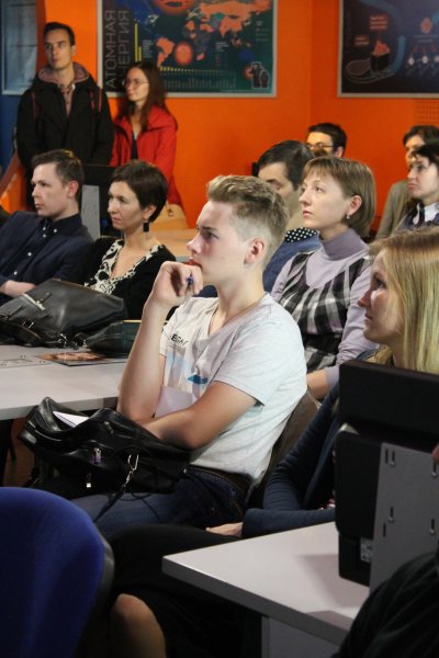 Фото к В Санкт-Петербурге поговорили о пространстве, времени и способах измерить удава в попугаях