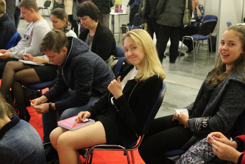 Фото к ИЦАЭ Санкт-Петербурга принял участие в Общегородской Ярмарке вакансий в Экспофоруме.