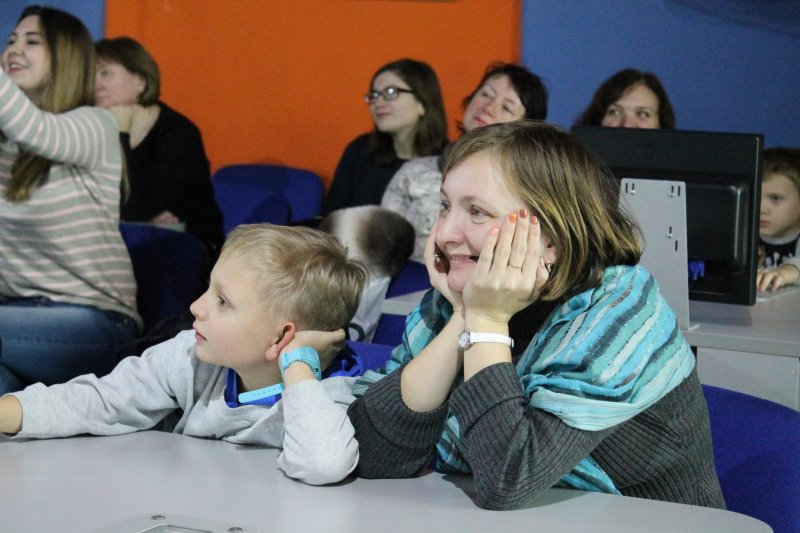 Фото к В Петербурге попрактиковали чтение мыслей и телекинез